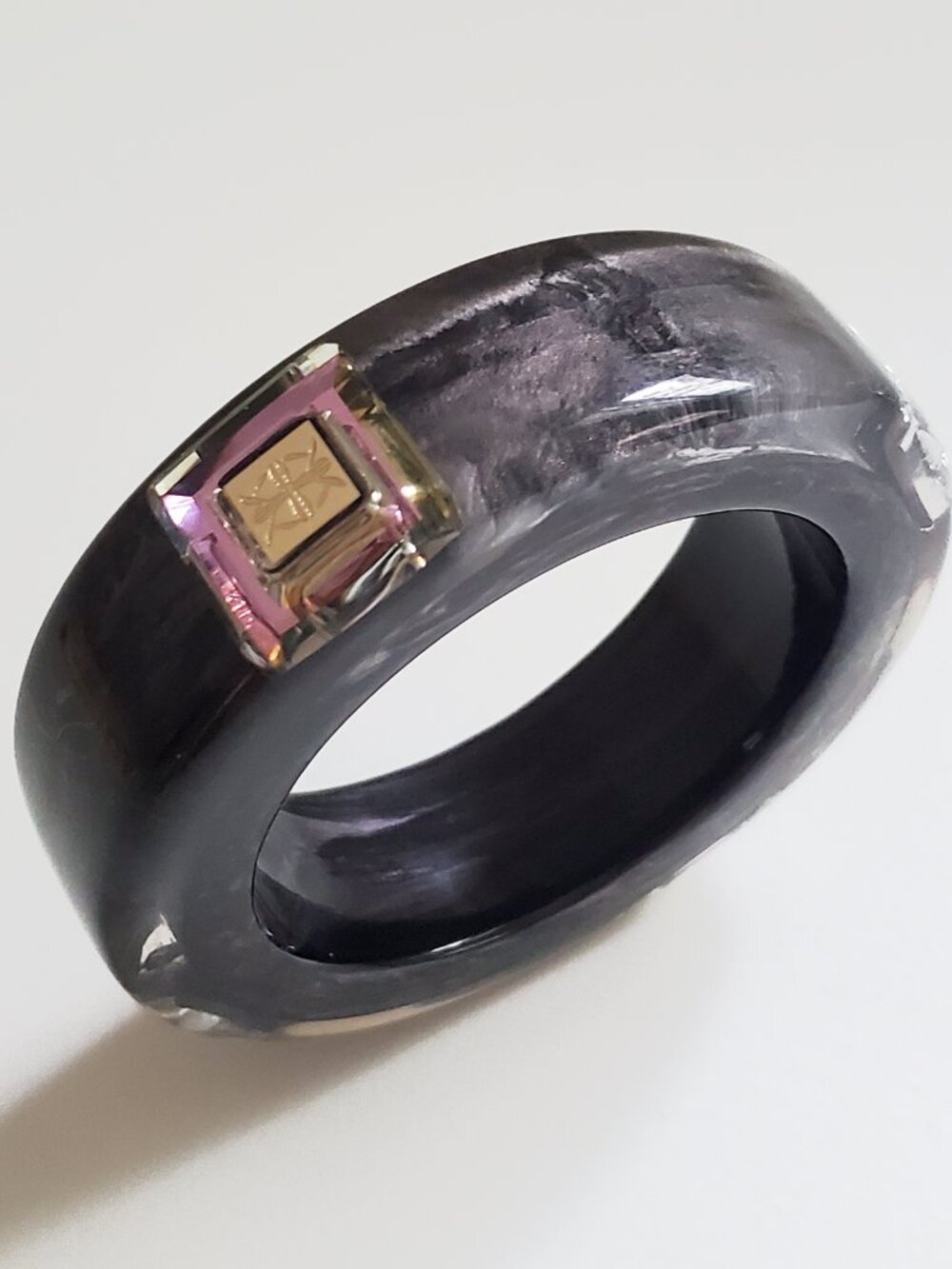 Luc Kieffer Resin Logo Irridescent Grey Marbled Bracelet NWOT